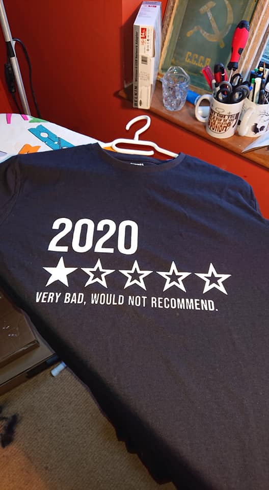 T-Shirt with 2020 slogan design